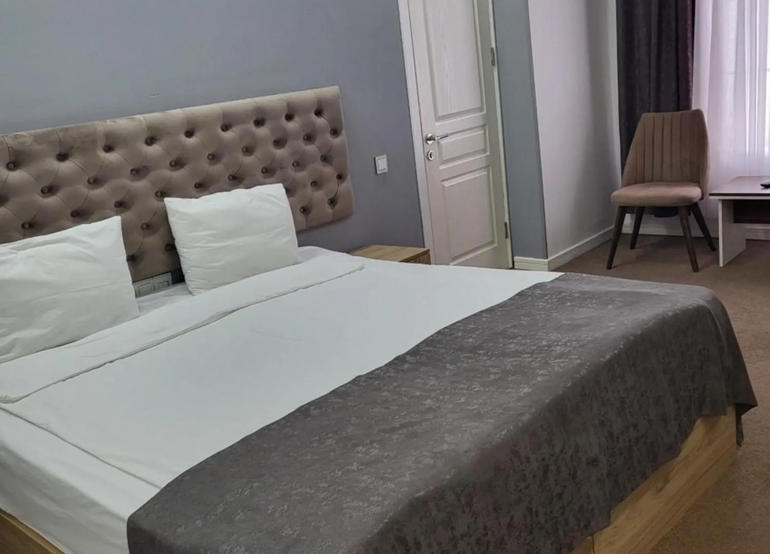 Baku Tour -Halal Hotel